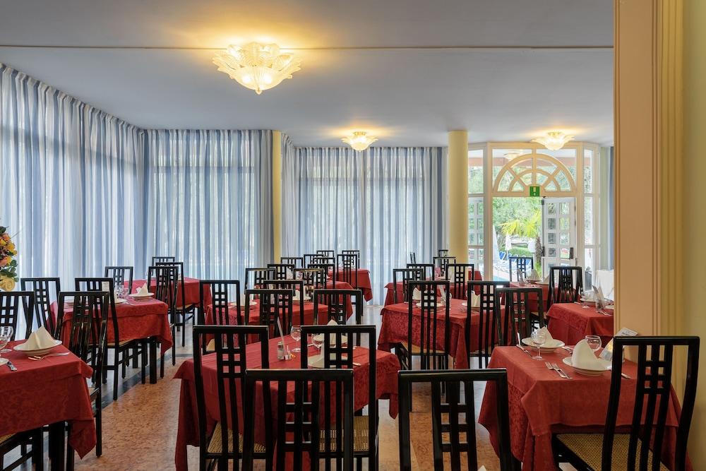 Hotel Royal Garda (Verona) Exterior foto